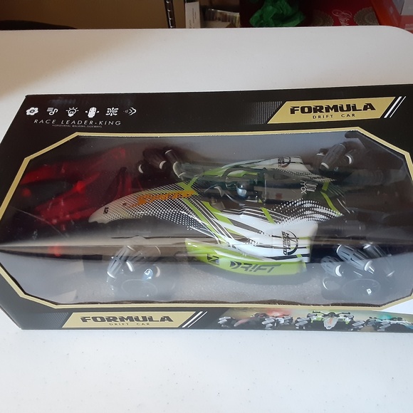 Formula Drift Remote Controlled Car - Picture 1 of 5